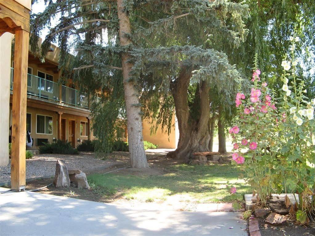 Indian Hills Inn, Taos Plaza Exterior photo